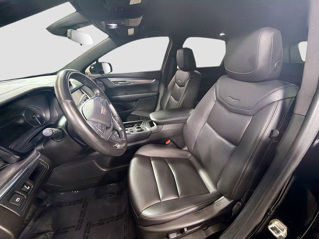 Used 2021 Cadillac XT5 Luxury w/ LPO, Floor Liner Package AWD/4WD image 22