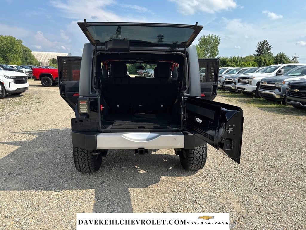 Used 2015 Jeep Wrangler Unlimited Sahara AWD/4WD image 27