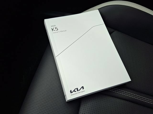Used 2025 Kia K5 GT-Line w/ GT-Line Premium Package FWD image 32