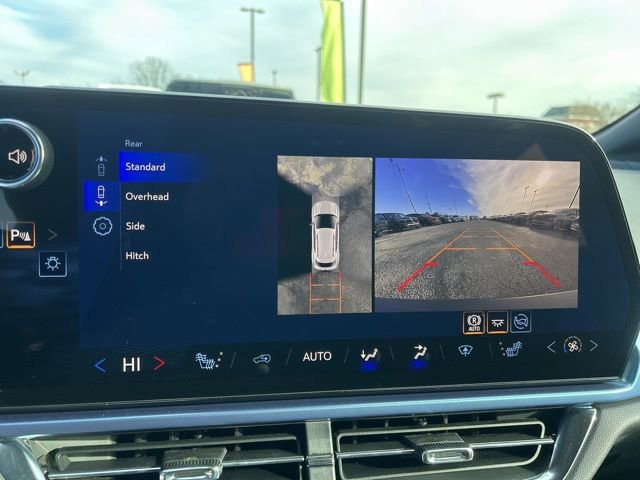 New 2026 Chevrolet Equinox EV LT image 22