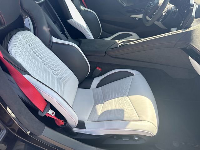 Used 2023 Chevrolet Corvette Stingray Premium Conv w/ Z51 Performance Package image 21