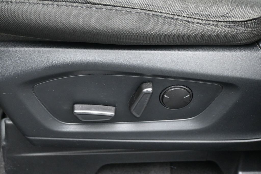 Certified 2023 Ford Explorer XLT RWD image 10