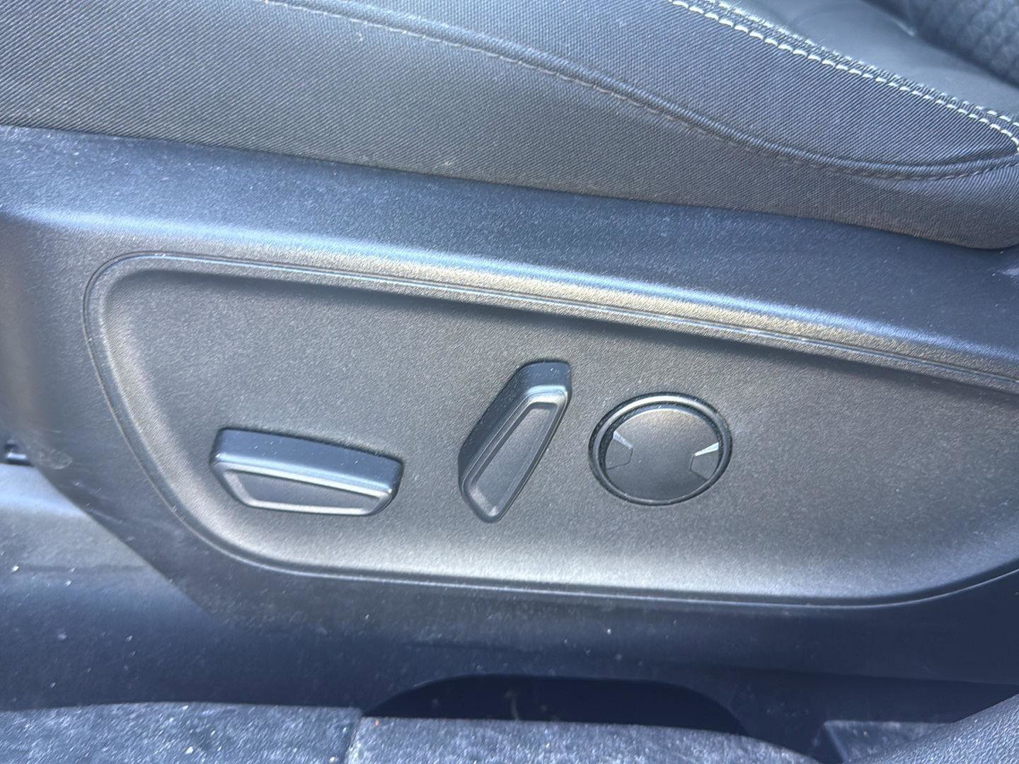 Used 2023 Ford Escape Active AWD/4WD image 14