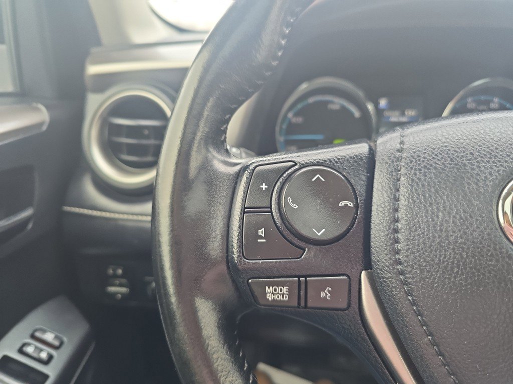 Used 2018 Toyota RAV4 XLE image 22