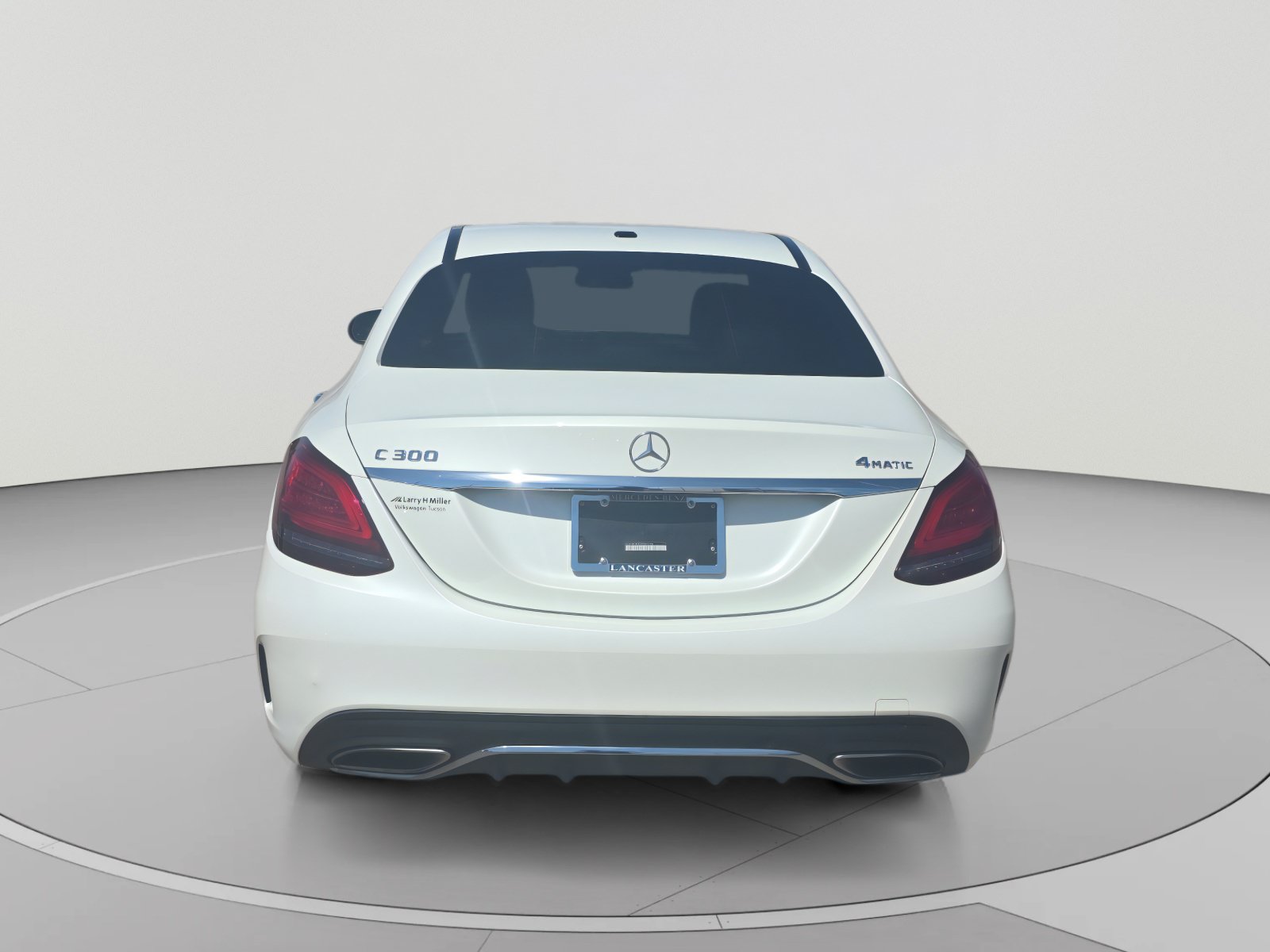 Used 2019 Mercedes-Benz C 300 4MATIC Sedan image 4