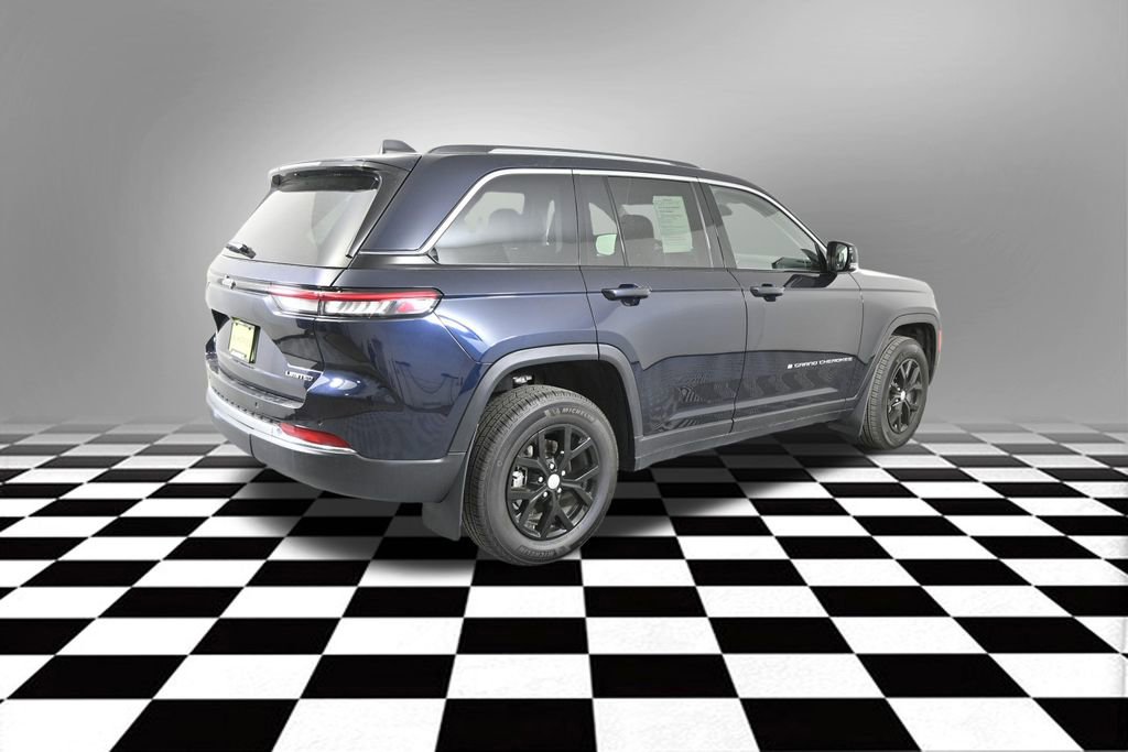 Used 2023 Jeep Grand Cherokee Limited AWD/4WD image 8