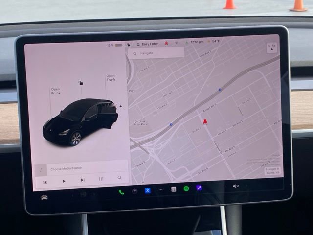 Used 2020 Tesla Model Y Long Range image 14