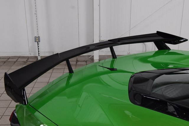 New 2026 Chevrolet Corvette Stingray Premium Cpe w/ Z51 Performance Package image 17