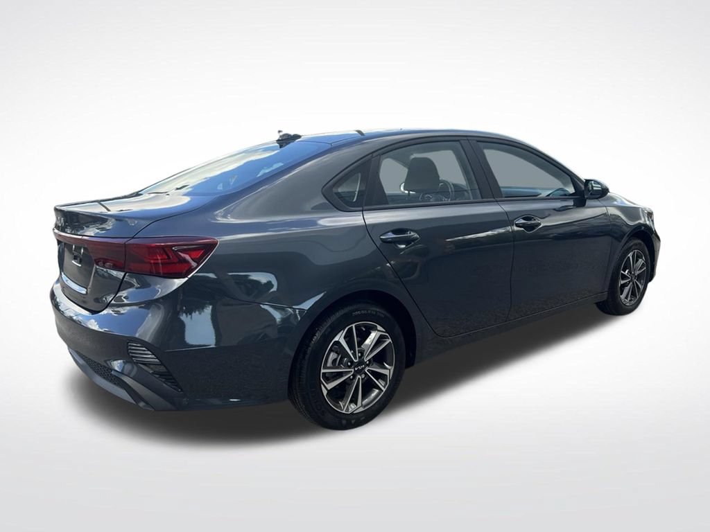Certified 2023 Kia Forte LXS FWD image 41