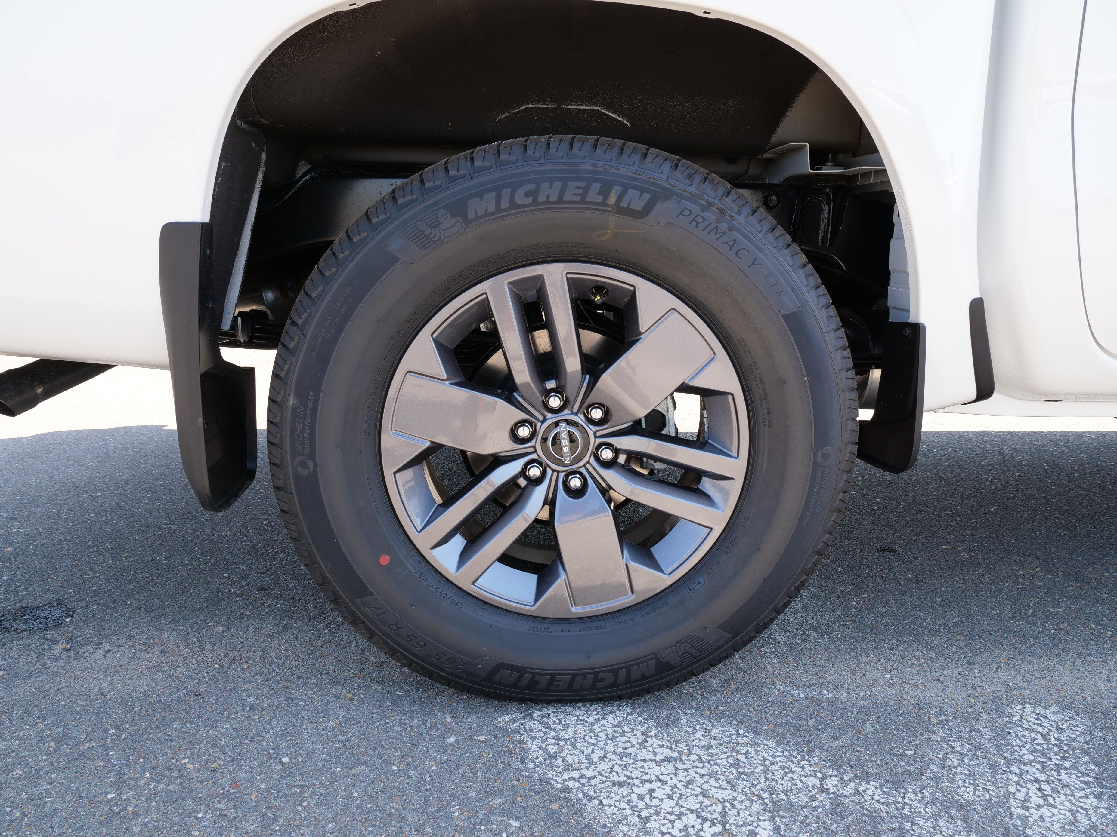 New 2026 Nissan Frontier SV w/ Tow Package AWD/4WD image 12