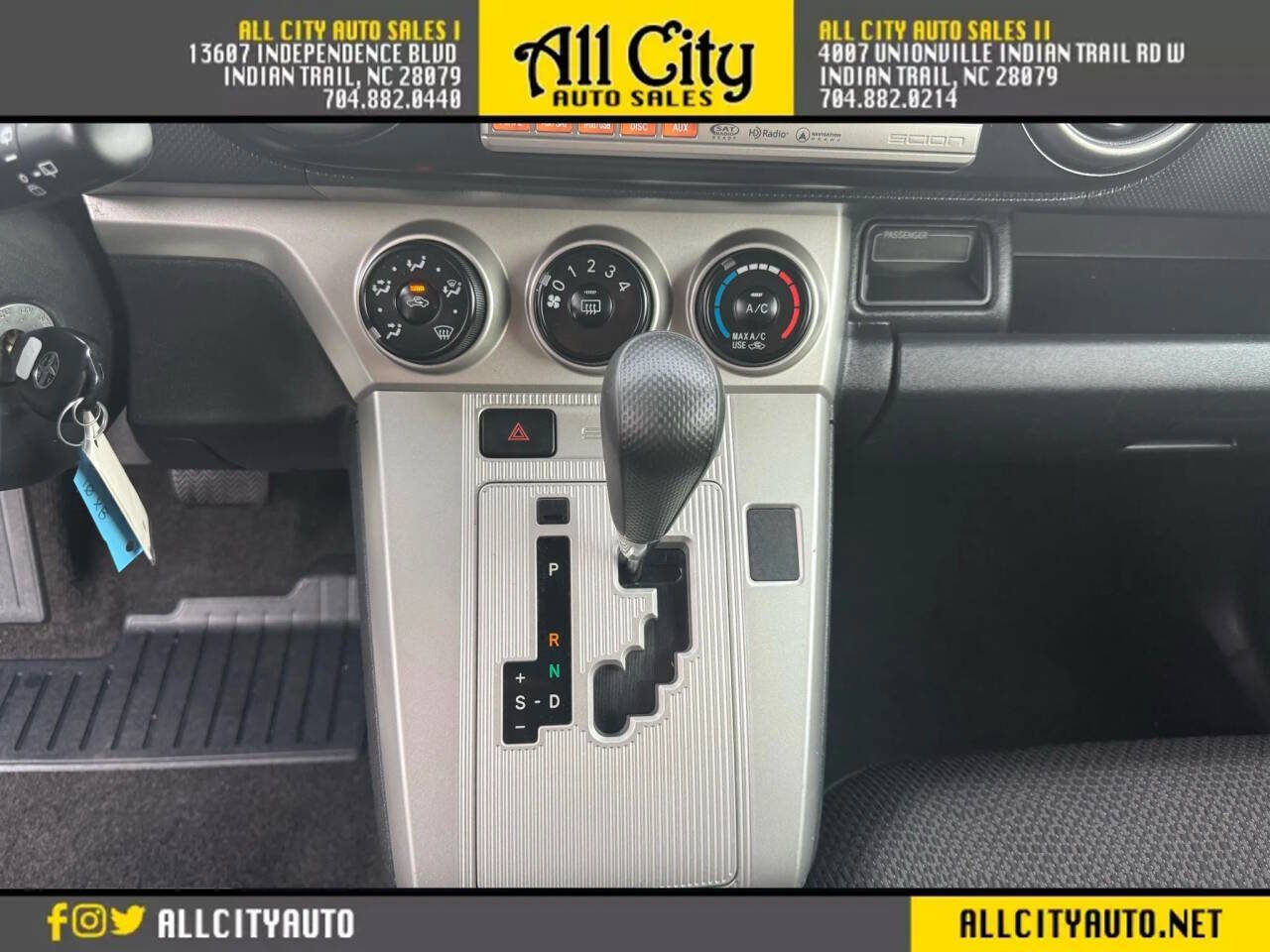 Used 2010 Scion xB image 24