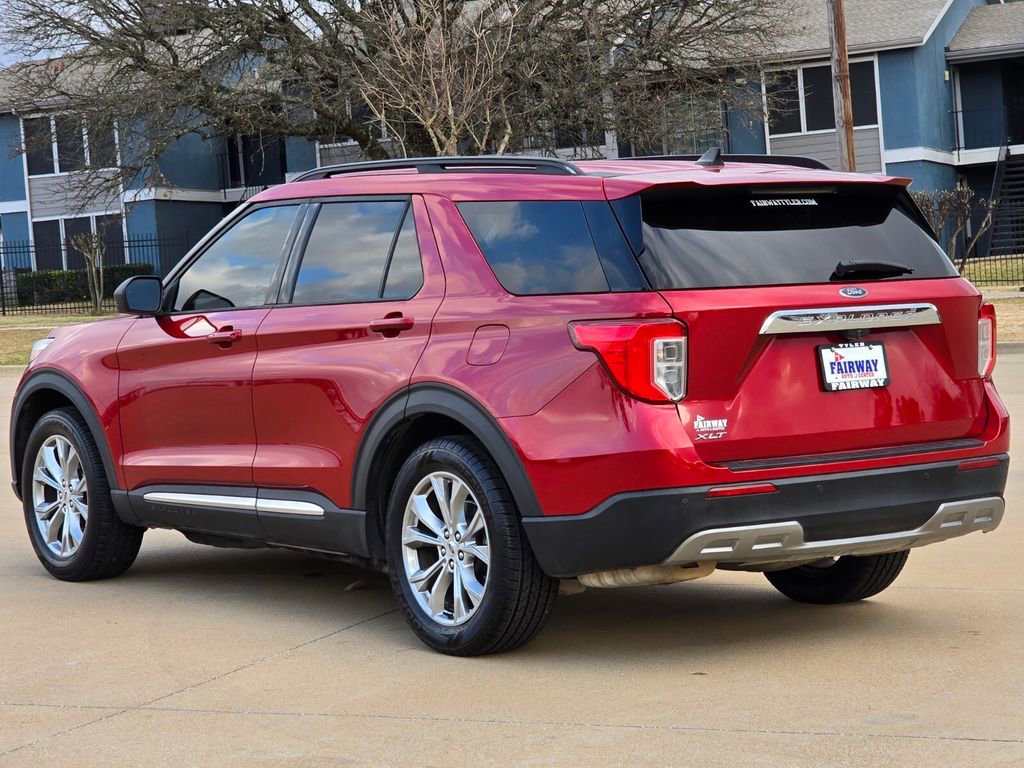 Used 2021 Ford Explorer XLT w/ Equipment Group 202A image 6