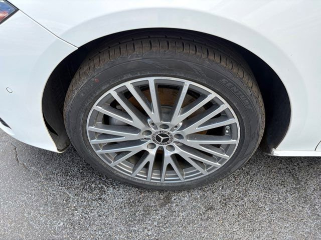 Used 2025 Mercedes-Benz CLA 250 image 3