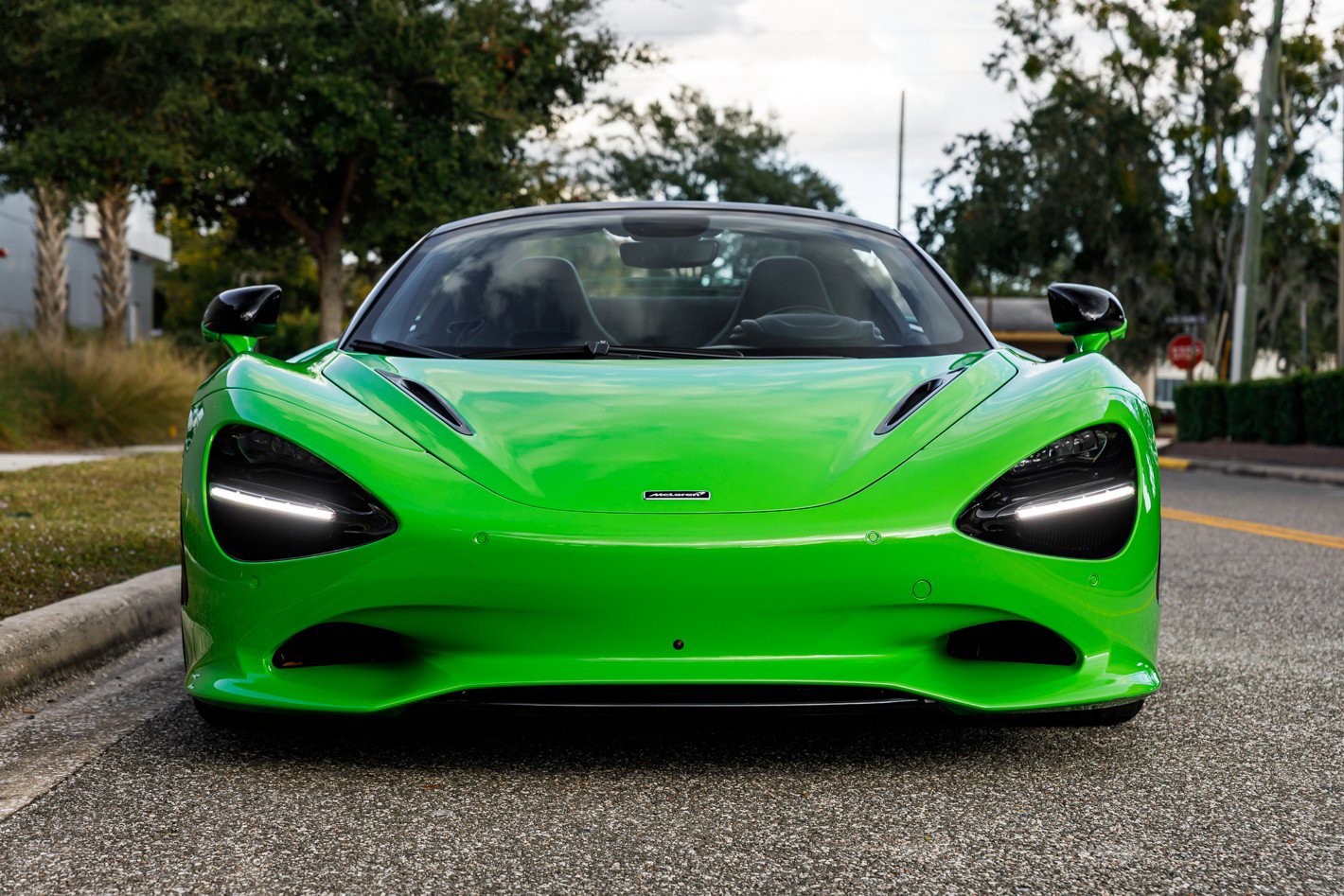 Used 2026 McLaren 750S Spider image 14