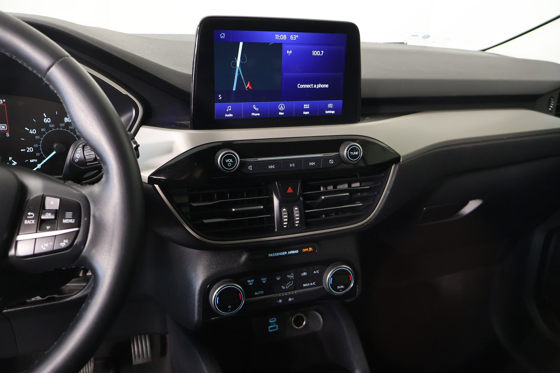 Used 2021 Ford Escape SE w/ SE Sport Appearance Package image 5