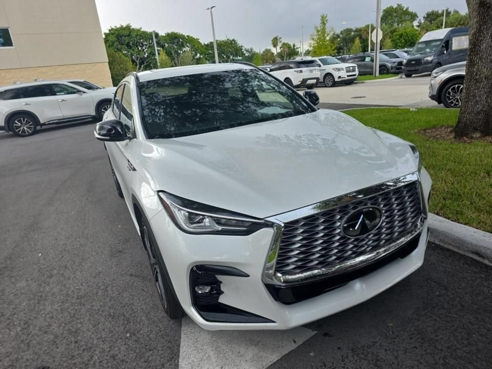 Certified 2023 INFINITI QX55 Luxe w/ Cargo Package AWD/4WD image 3