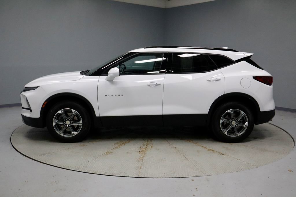 Used 2023 Chevrolet Blazer LT w/ Convenience Package AWD/4WD image 8