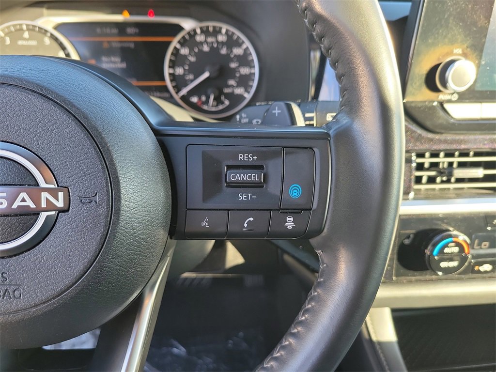 Certified 2024 Nissan Pathfinder SV image 18