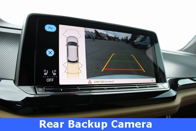 New 2026 Volkswagen Atlas Cross Sport SEL R-Line image 3