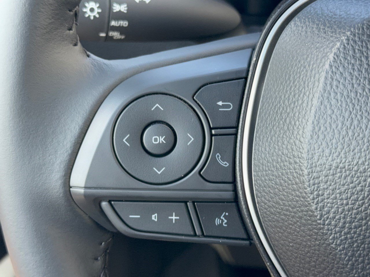 New 2027 Toyota Corolla SE FWD image 19