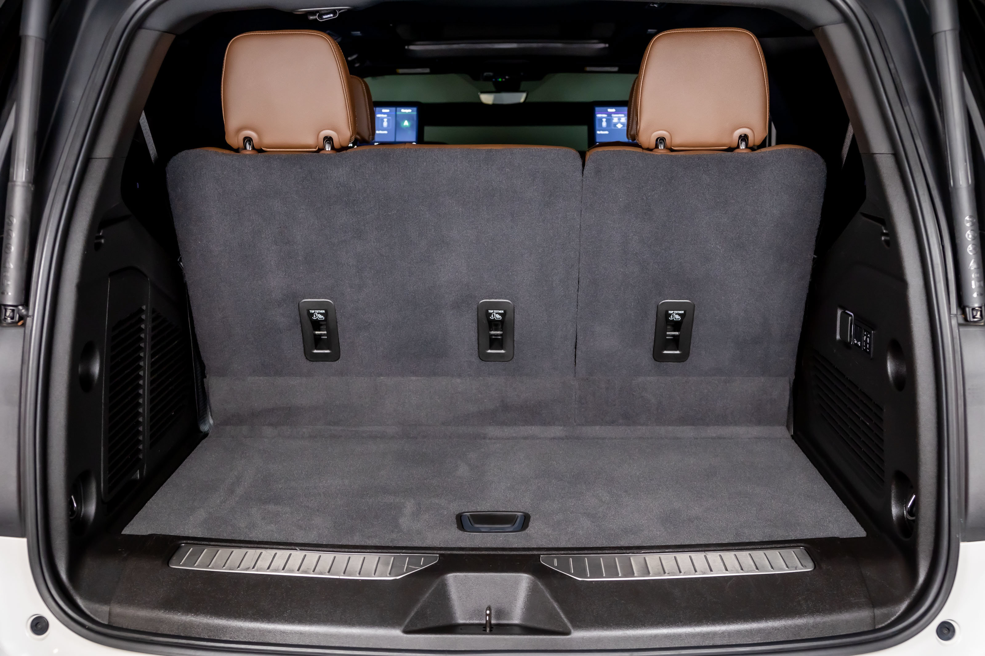 Used 2021 Chevrolet Tahoe High Country w/ Premium Package AWD/4WD image 36