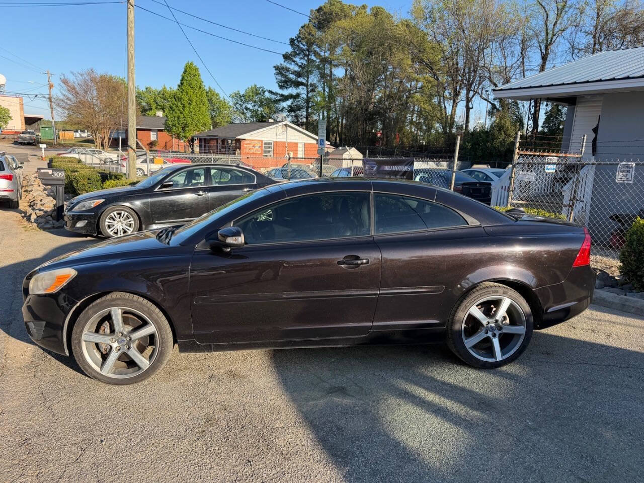 Used 2012 Volvo C70 T5 FWD image 3