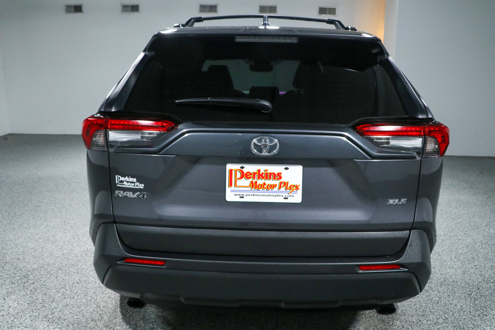 Used 2024 Toyota RAV4 XLE Premium FWD image 8