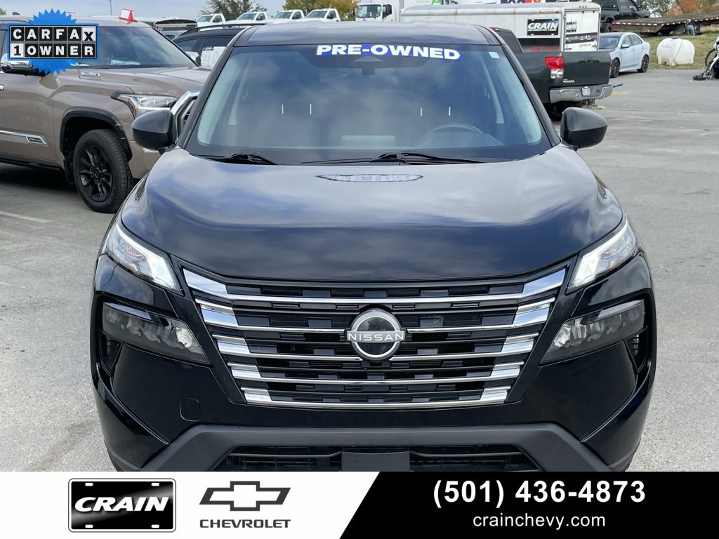 Used 2024 Nissan Rogue S image 2