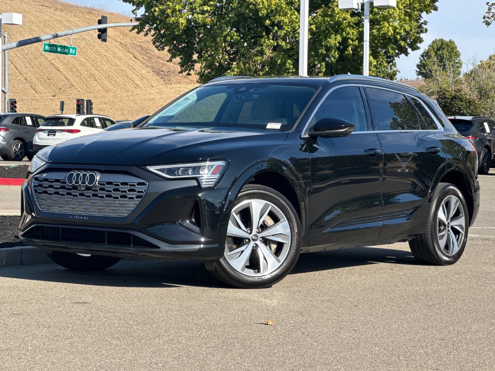 Used 2024 Audi Q8 e-tron Premium Plus w/ Premium Plus Package