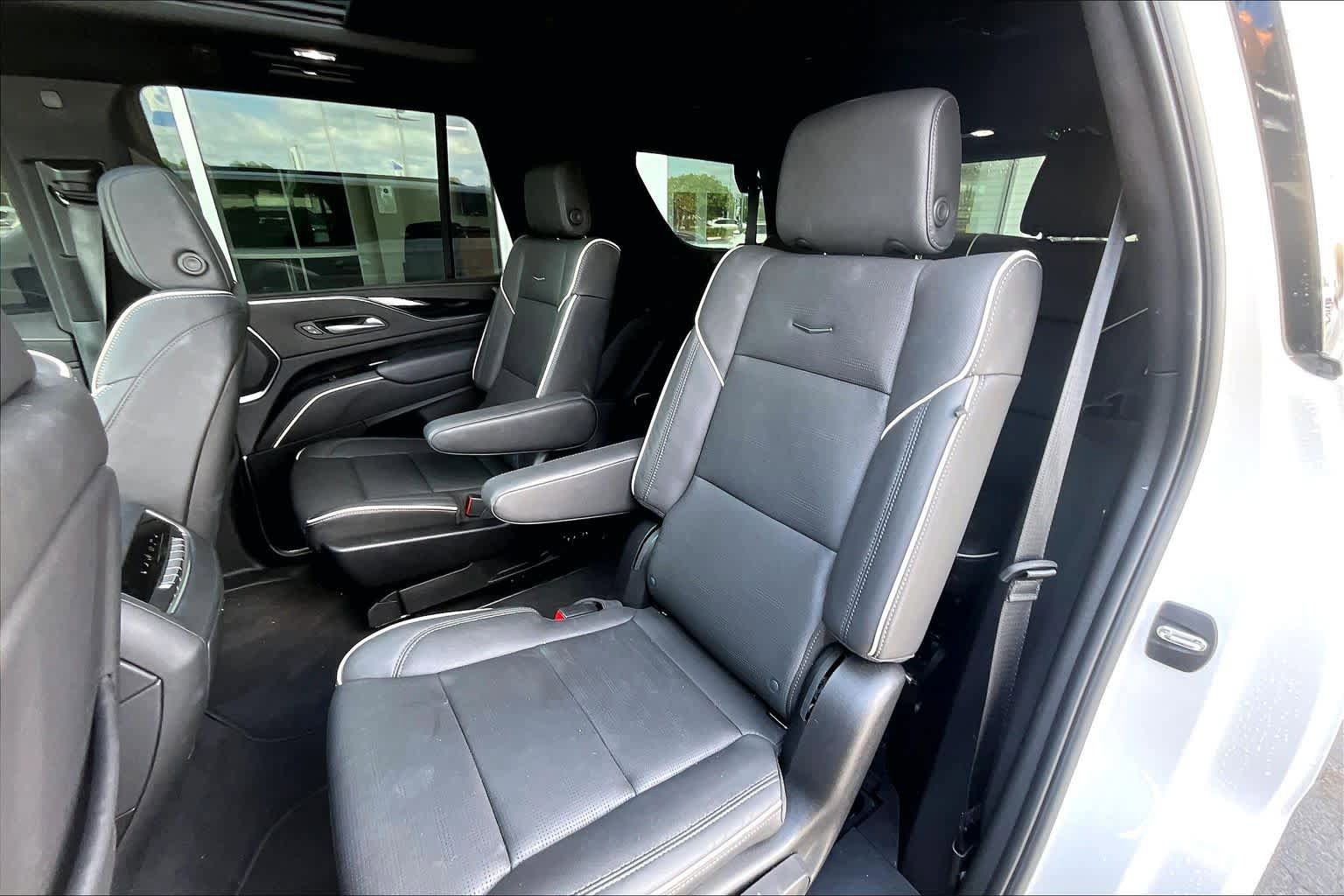 Used 2024 Cadillac Escalade Sport w/ LPO, ONYX Package AWD/4WD image 22