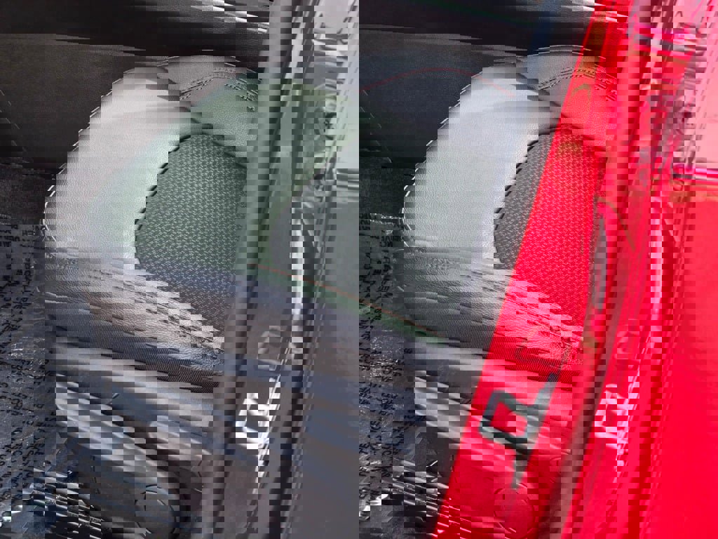 Used 2025 Jeep Compass Trailhawk image 23