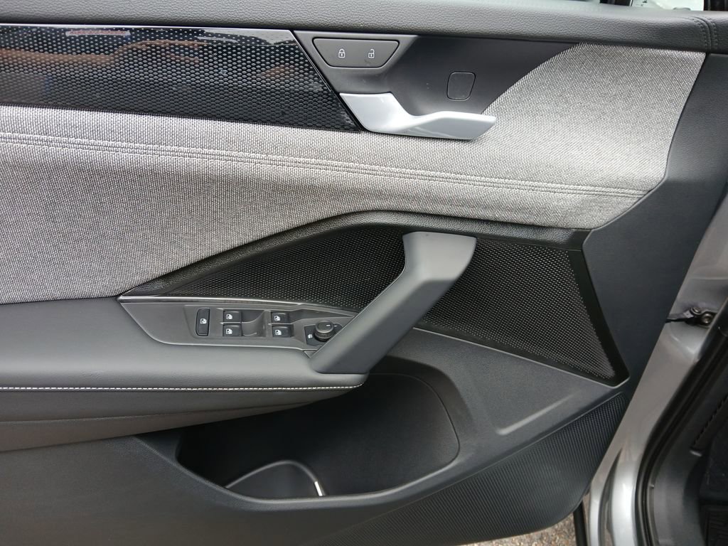 New 2025 Volkswagen Tiguan S image 11