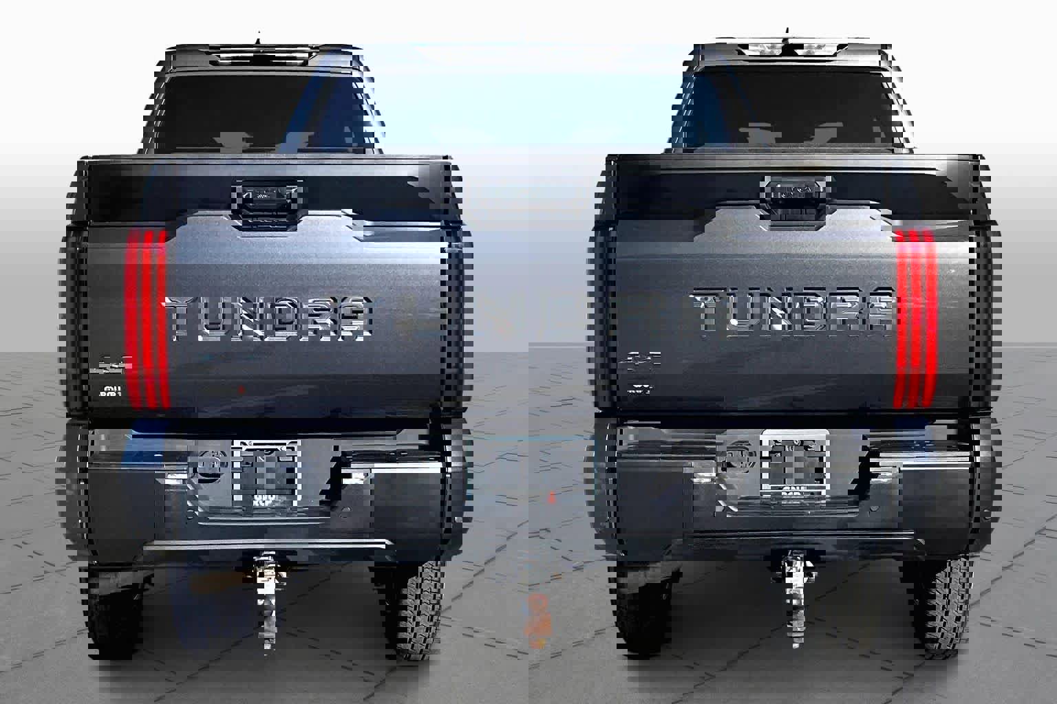 Used 2024 Toyota Tundra SR5 w/ SR5 Convenience Package image 5