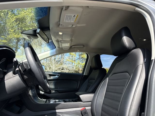 Used 2020 Ford Edge SEL w/ Convenience Package image 16