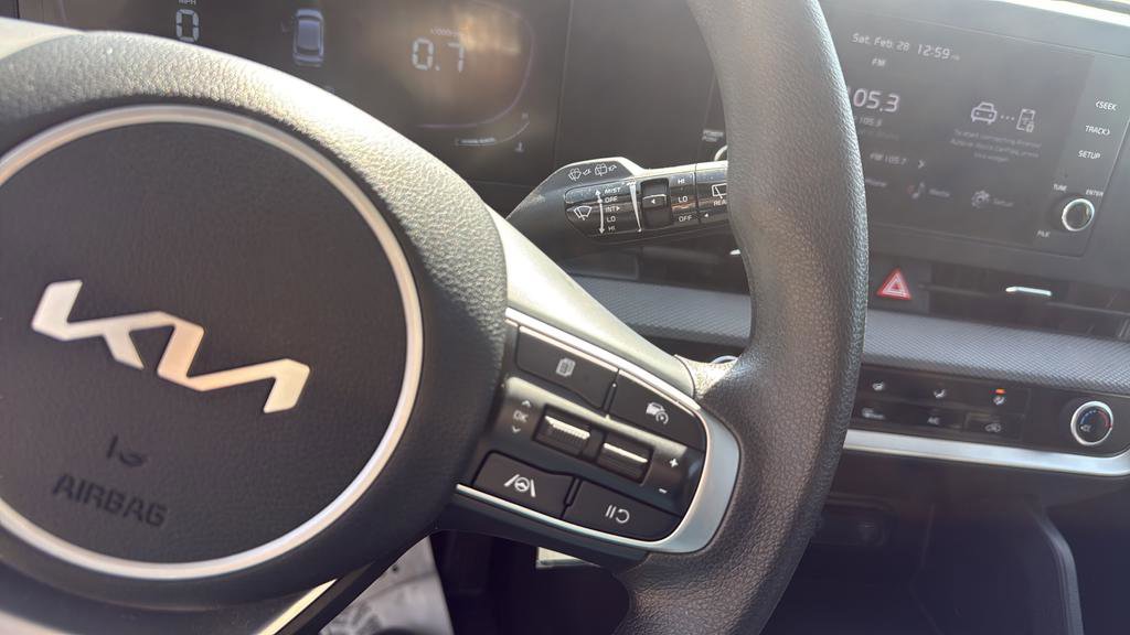 Used 2023 Kia Sportage LX image 32