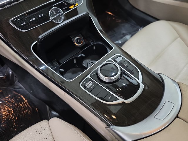 Used 2017 Mercedes-Benz C 300 4MATIC Sedan image 25