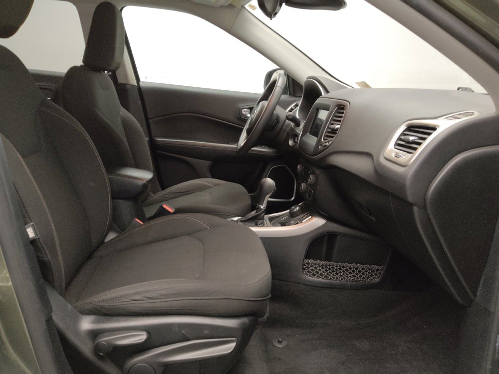 Used 2018 Jeep Compass Sport w/ Tech Group image 21