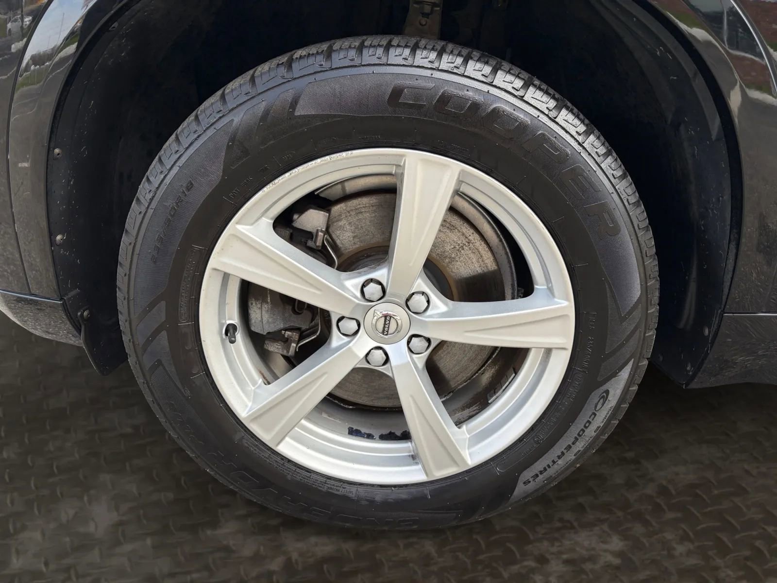 Used 2019 Volvo XC90 T5 Momentum AWD/4WD image 39