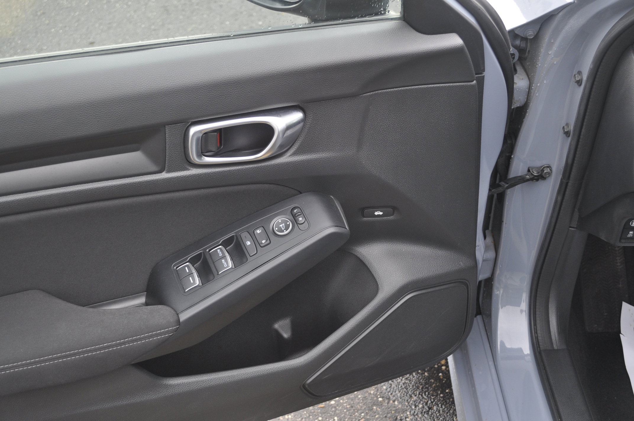 Used 2023 Honda Civic Sport image 16