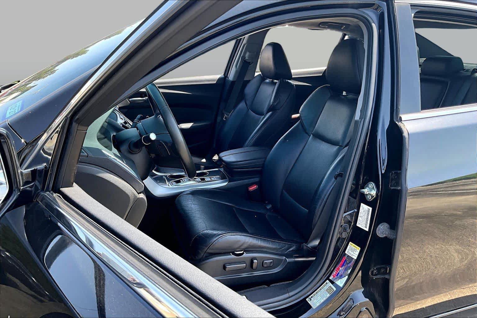 Used 2015 Acura TLX w/ Technology Package FWD image 7