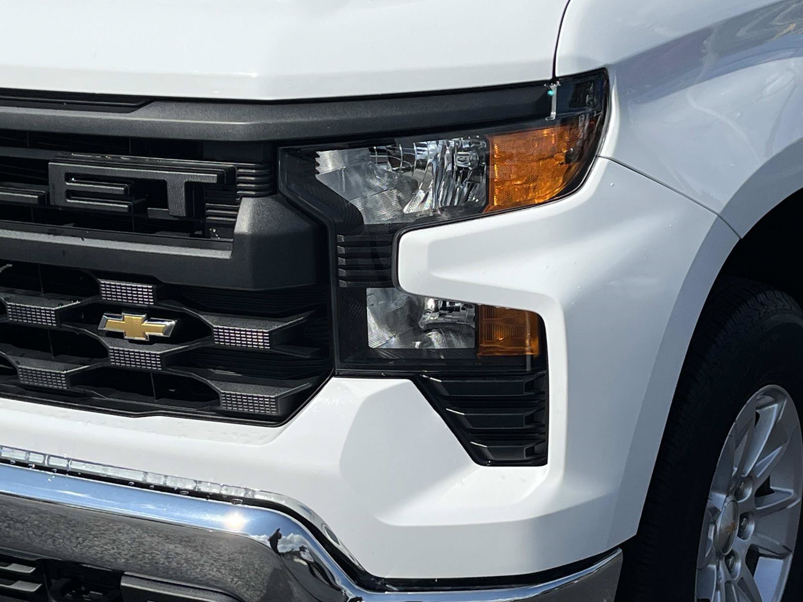 Used 2025 Chevrolet Silverado 1500 W/T RWD image 10