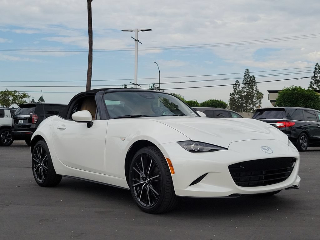 New 2026 MAZDA MX-5 Miata Grand Touring RWD image 27