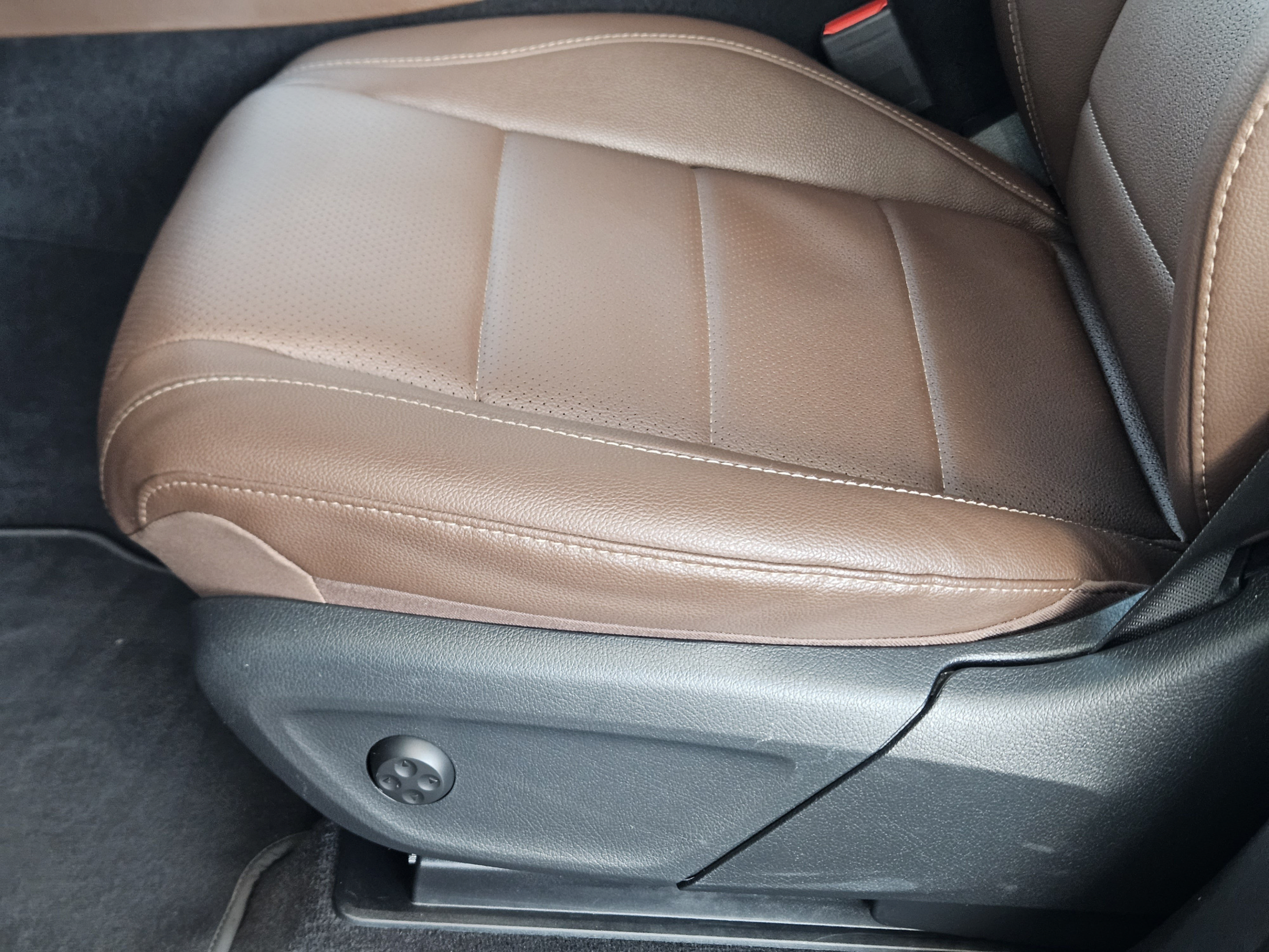Certified 2024 Mercedes-Benz GLE 450 4MATIC image 16