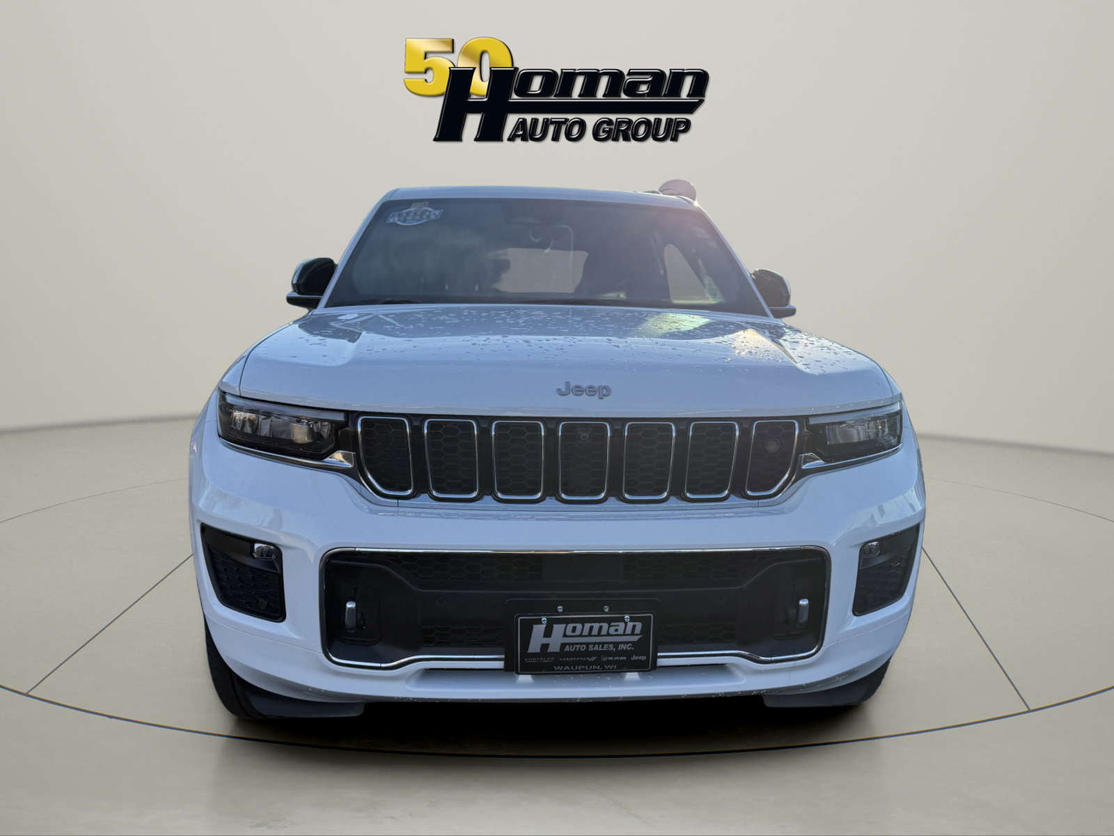 Used 2025 Jeep Grand Cherokee L Overland w/ Advanced Protech Group III AWD/4WD image 9
