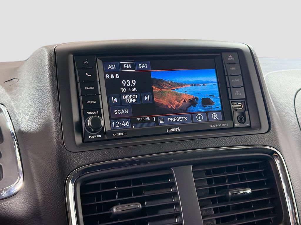 Used 2019 Dodge Grand Caravan SE w/ UConnect Hands-Free Group FWD image 15