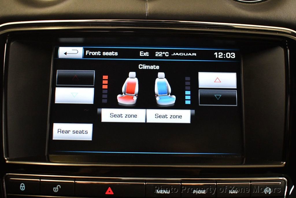 Used 2015 Jaguar XJ image 48