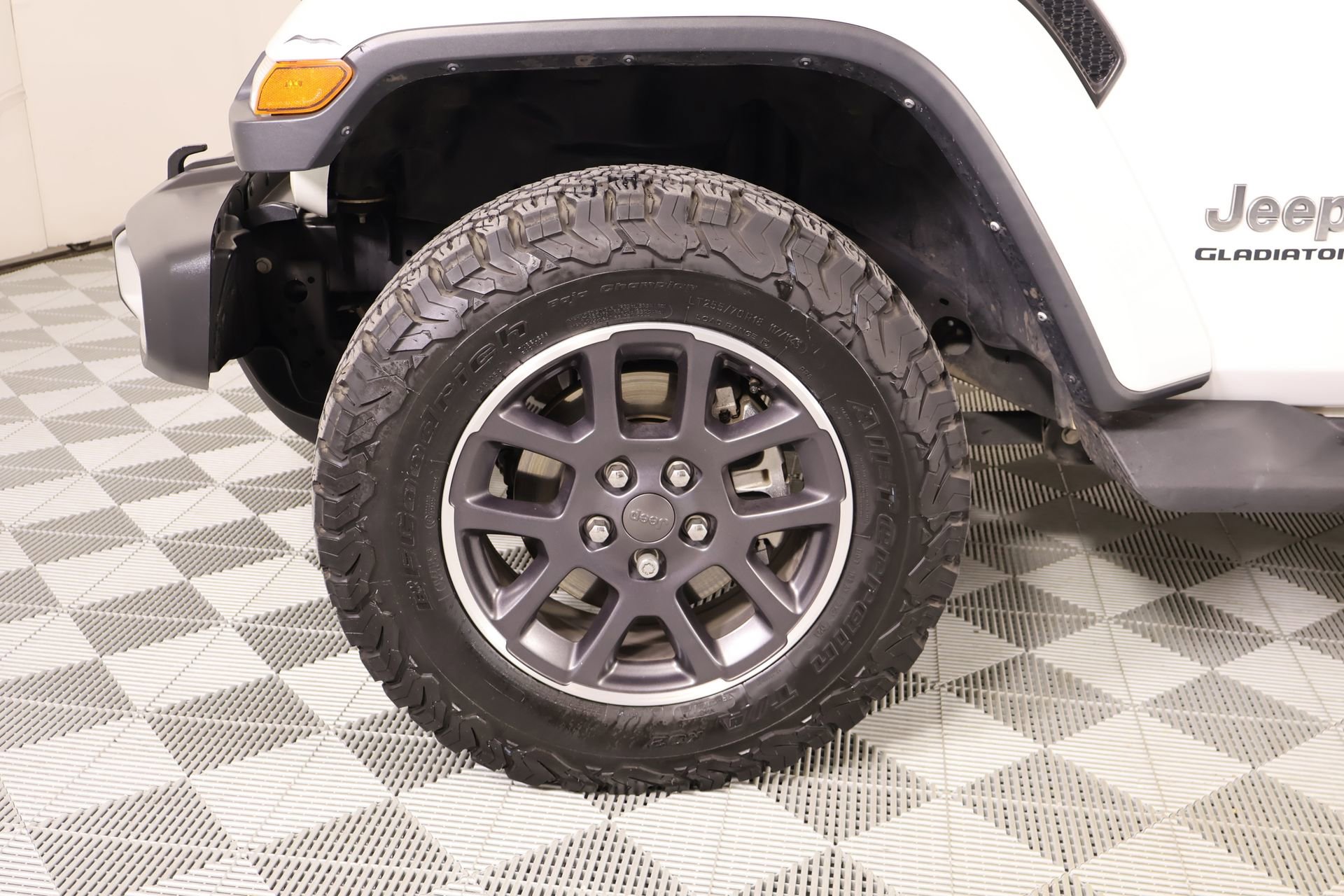 Used 2022 Jeep Gladiator Overland w/ Popular Equipment Package AWD/4WD image 17
