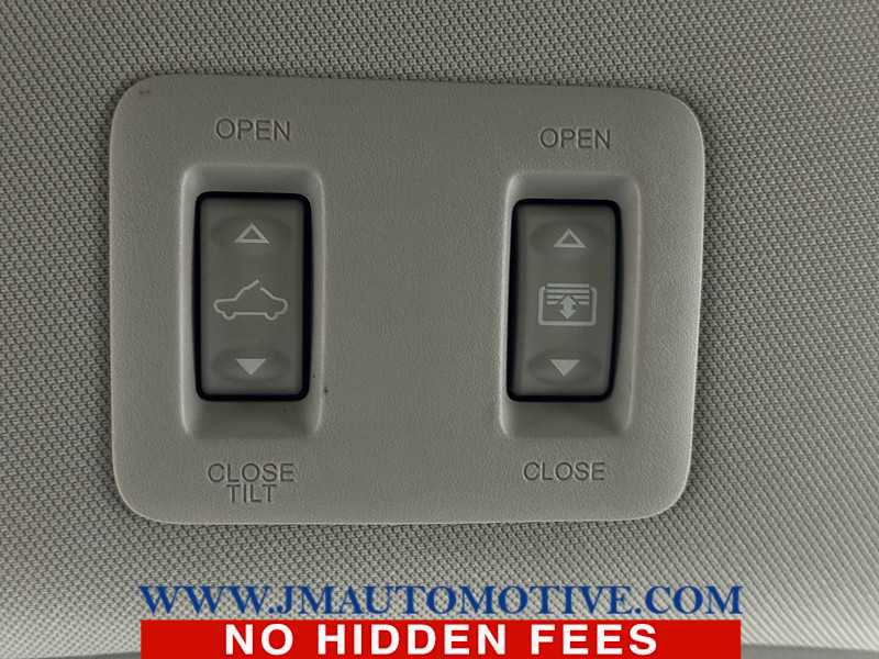 Used 2021 Nissan Murano SL w/ SL Moonroof Package image 36