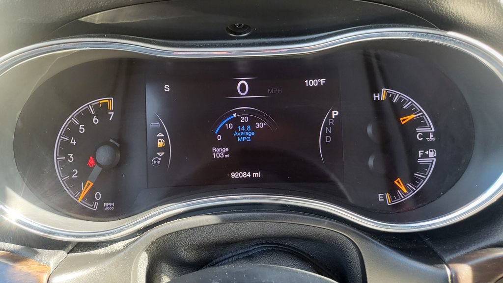 Used 2018 Jeep Grand Cherokee Laredo AWD/4WD image 30