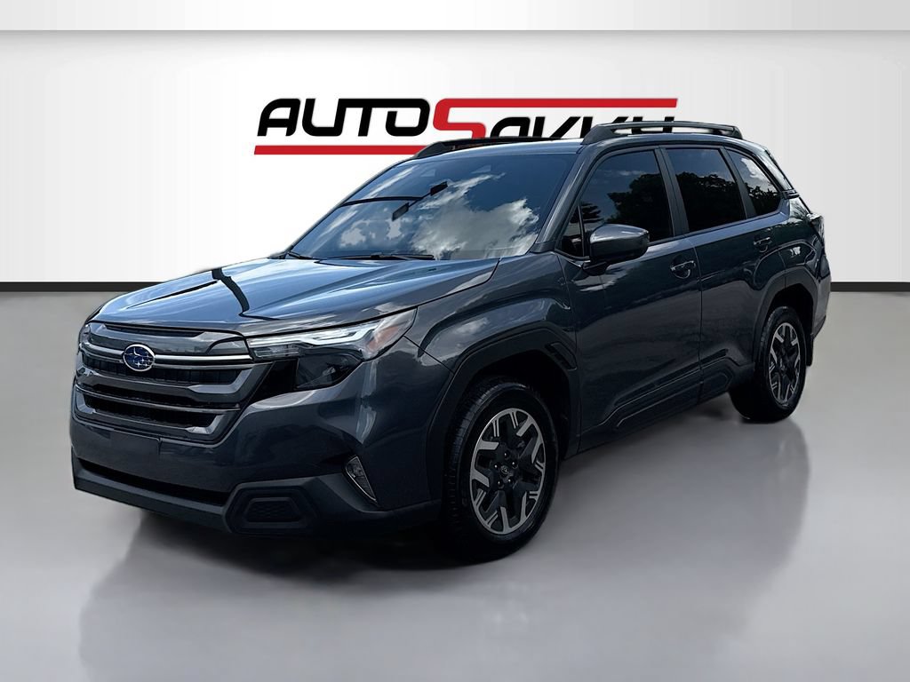 Used 2025 Subaru Forester Premium AWD/4WD image 3